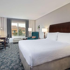 Premium King Room